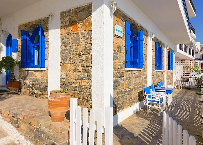 Eleftheria Sea Side Traditional House