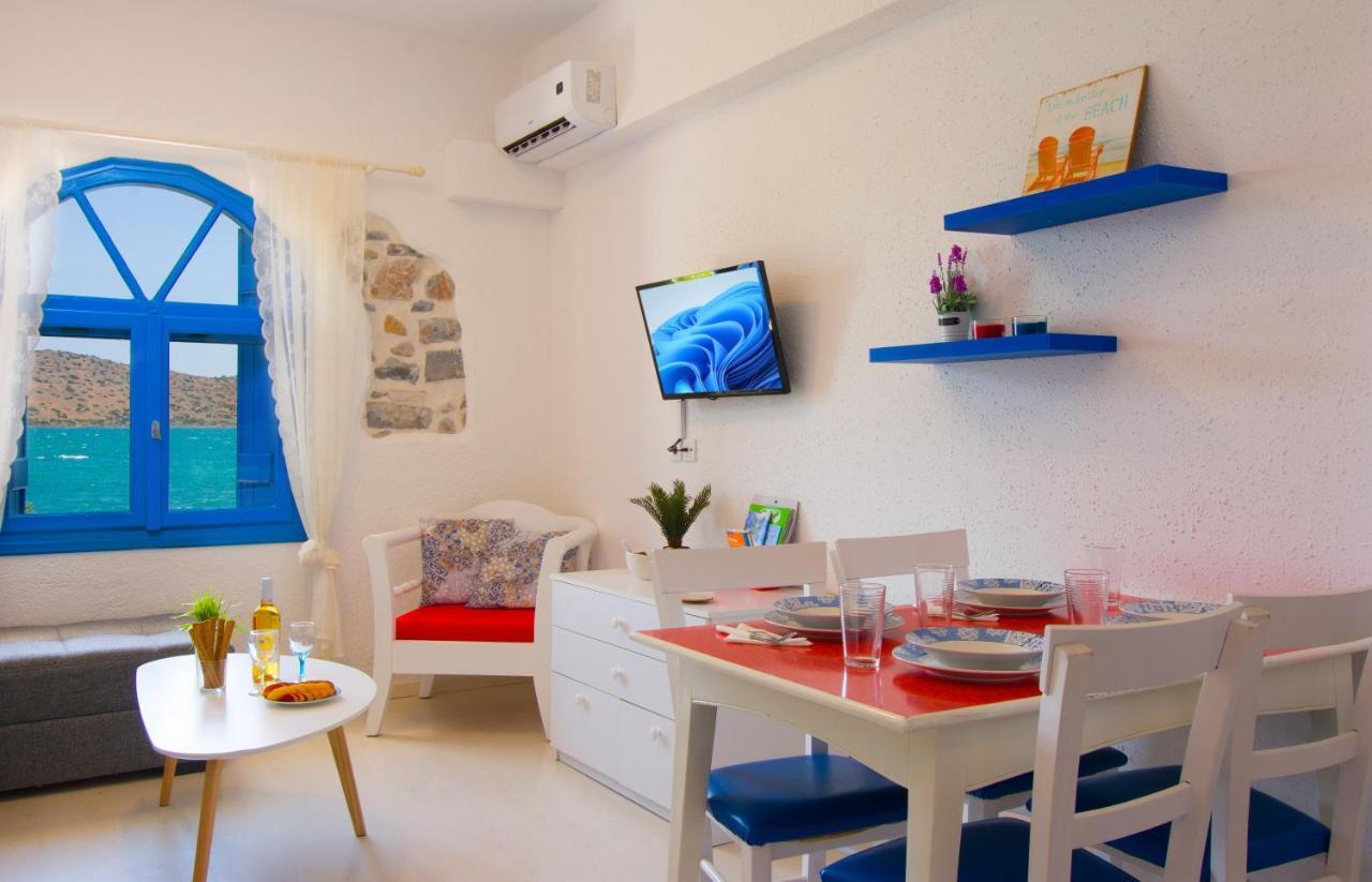 Eleftheria Sea Side Traditional House *